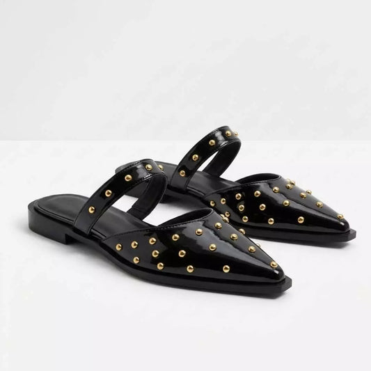 Baleta Puntuda Negra