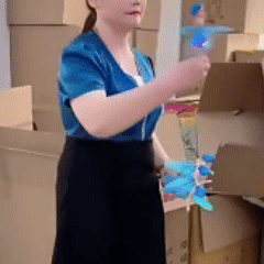 HADA VOLADORA CON SENSOR DE MOVIMIENTO